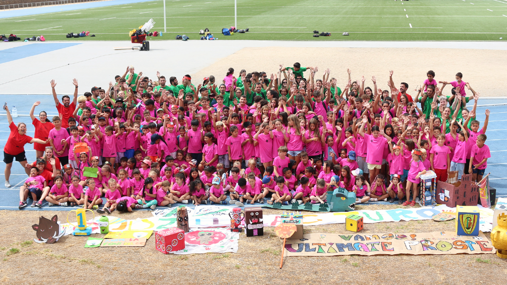 Foto grupal casals Estiu Fantàstic